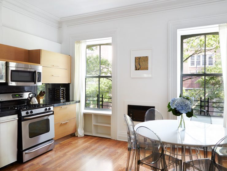 Modern 4 Bedroom House